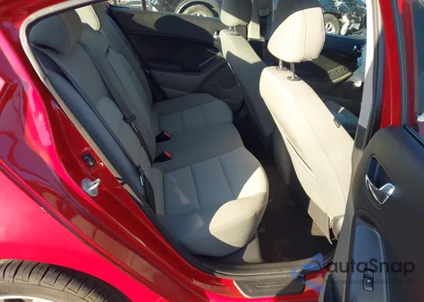 2014 Kia Forte Ex z USA, uszkodzony, nr VIN KNAFX4A86E5115419